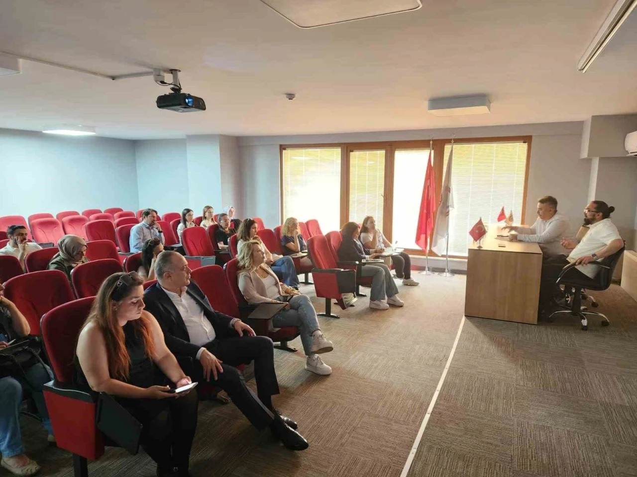 Eczacılara siber tehditlere karşı tam donanım eğitimi
