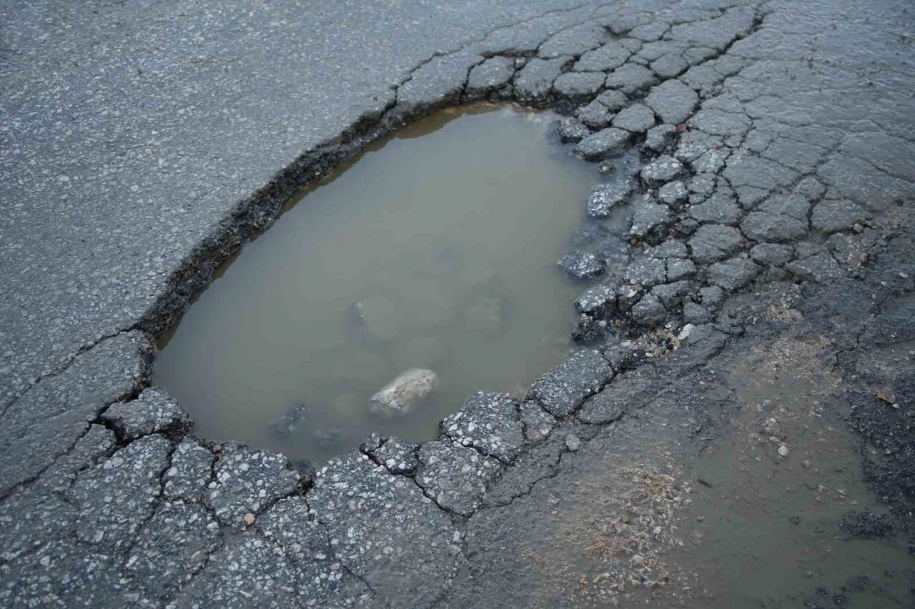 Edirne&rsquo;de &ccedil;ukur isyanı: "Yollar yapılmazsa canımızdan olacağız"

