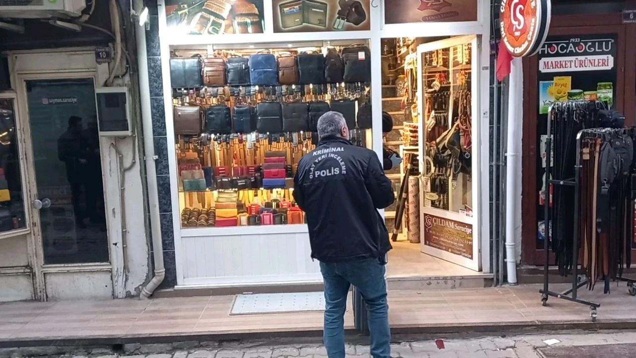 Edirne&rsquo;de ş&uuml;pheli rahat tavırlarıyla 3 iş yerini soydu
