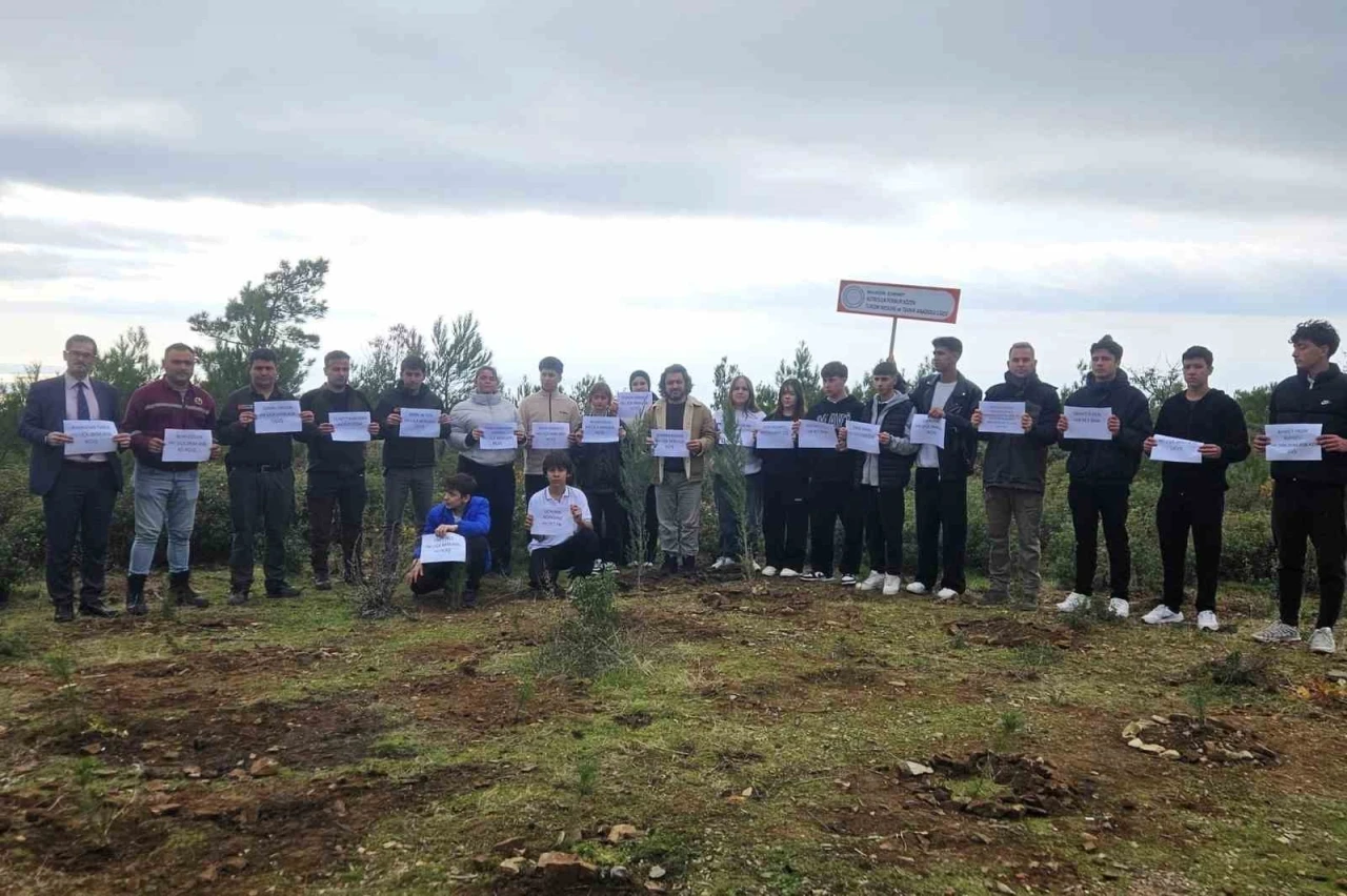 Edremit’te C-130 kazası şehitleri için fidanlar dikildi
