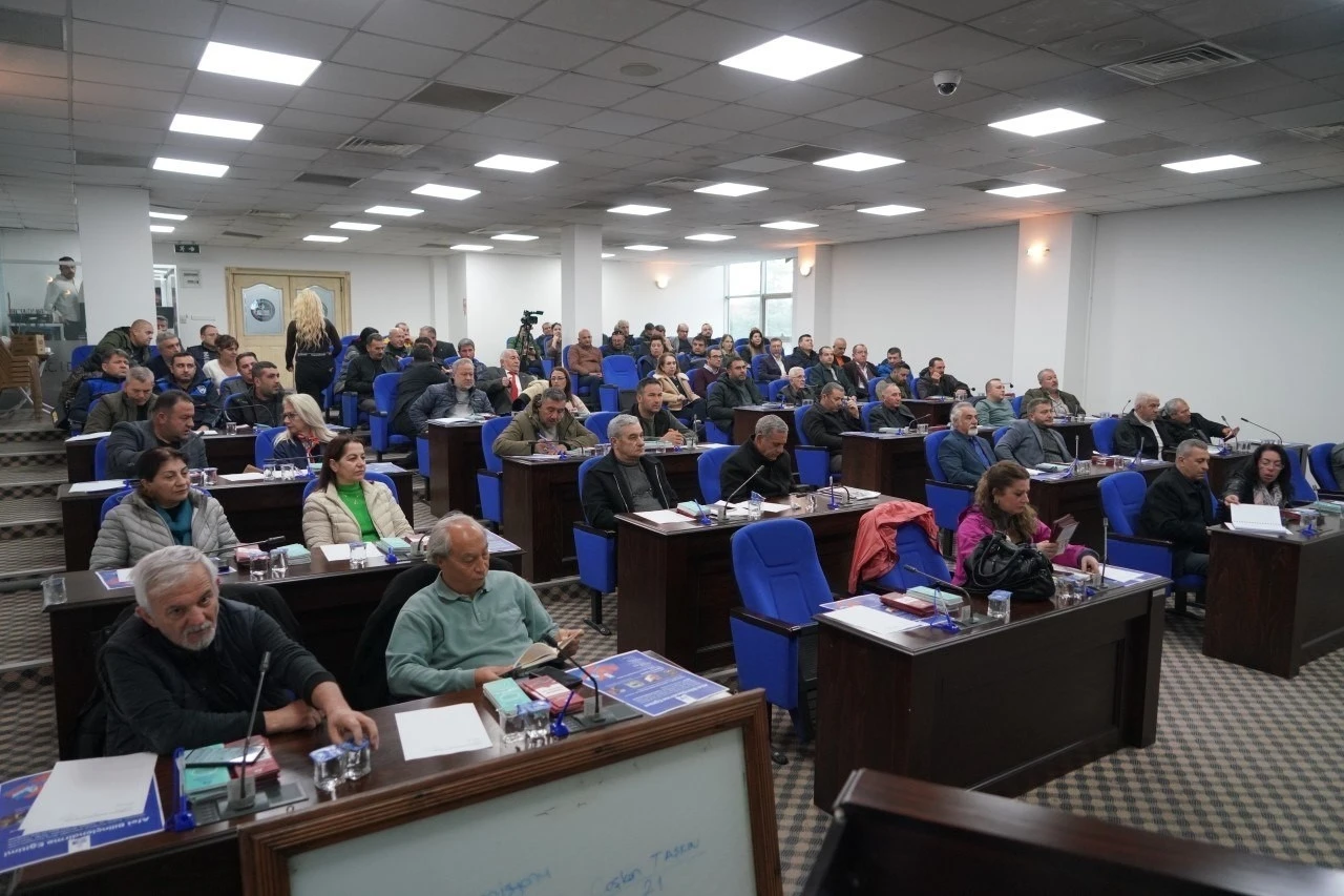 Edremit&rsquo;te g&uuml;ndem afet hazırlığı, doğalgaz ve arıtma projeleri
