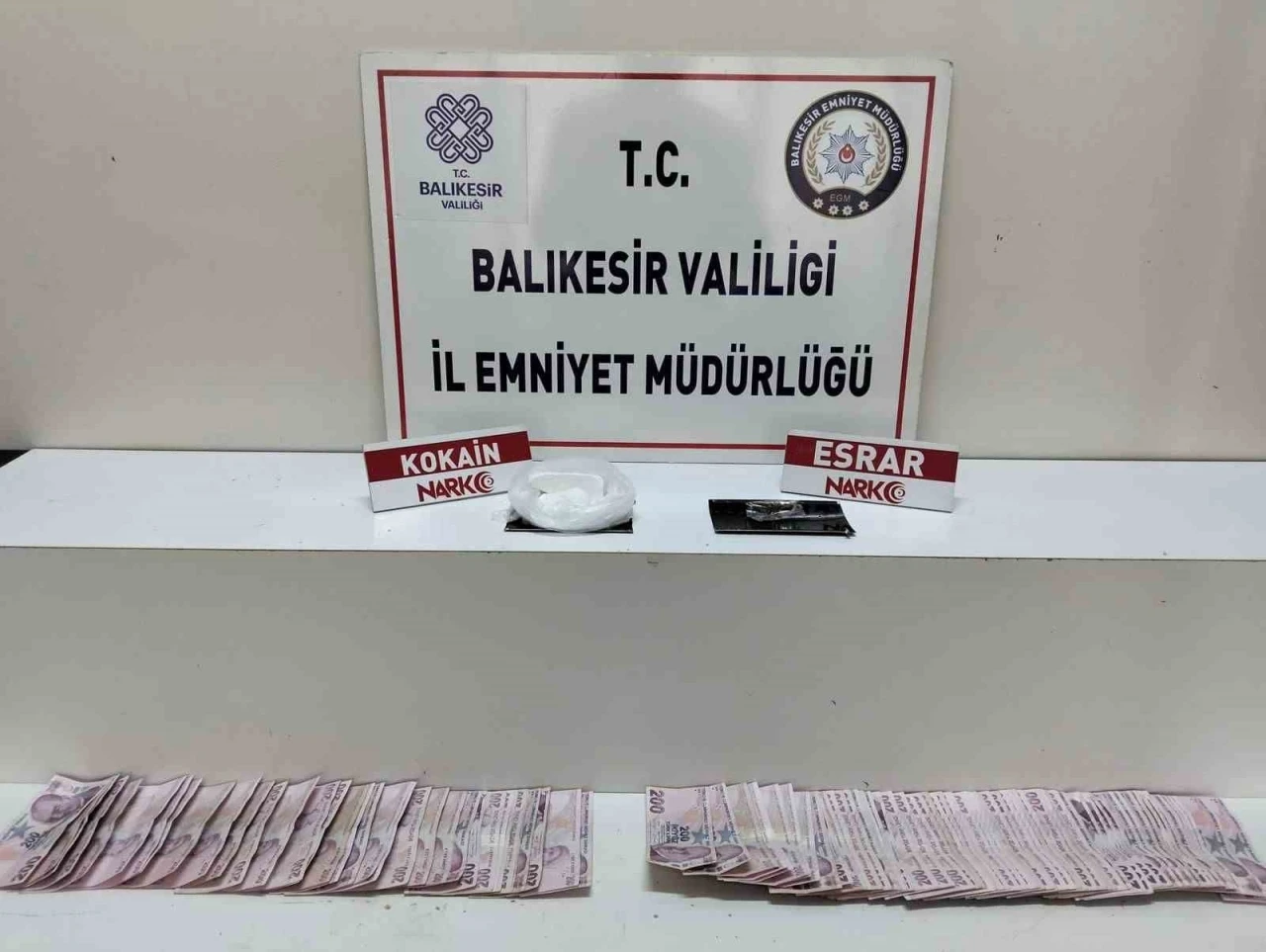 Edremit’te uyuşturucu operasyonu: 2 kişi tutuklandı
