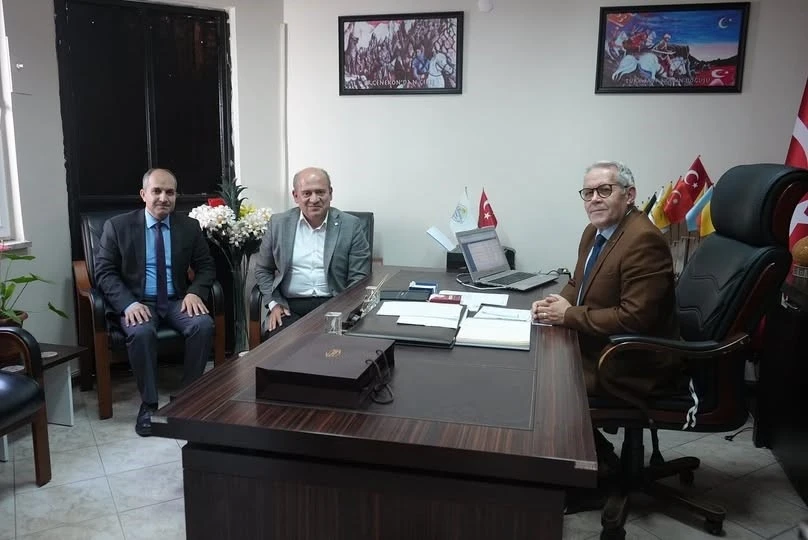 Edremit Ticaret Odası, Halk Eğitimi Merkezi ile mesleki eğitimlerde iş birliği imkanlarını değerlendirdi
