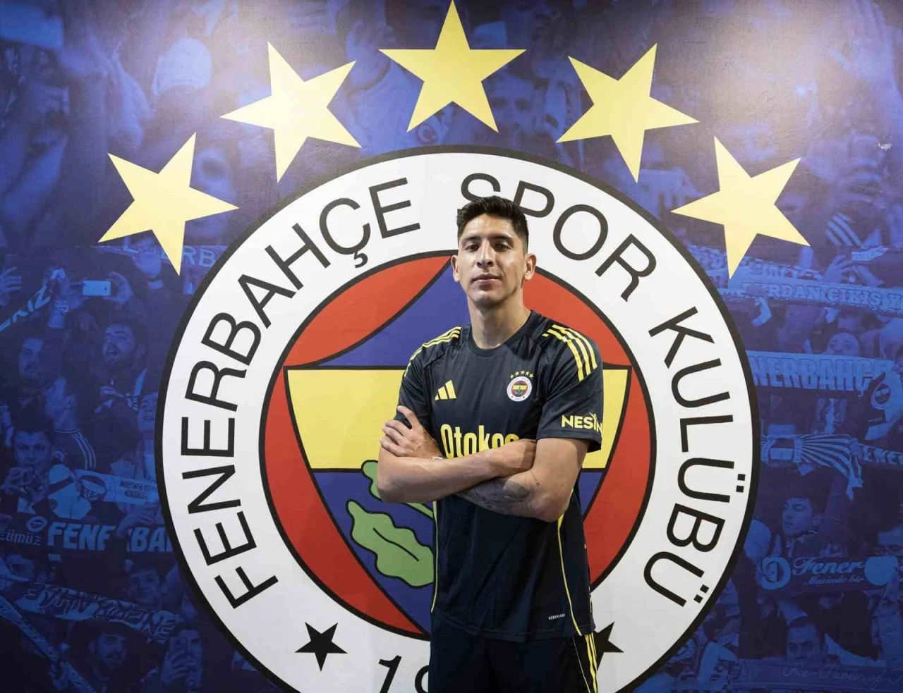 Edson Alvarez: "Taraftarlarımız için sahada savaşacağım"
