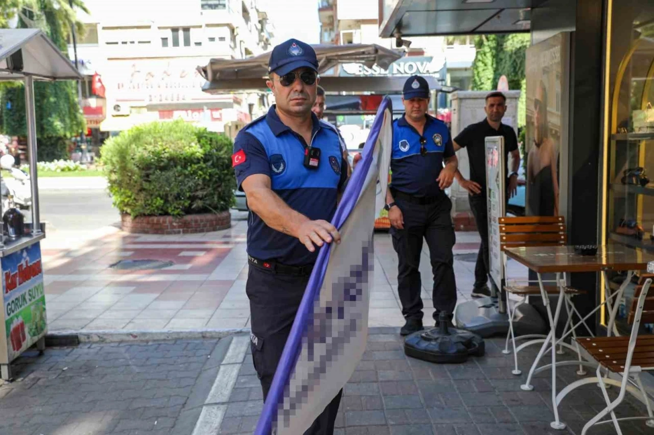 Efeler Belediyesi aylar sonra şikayetleri dikkate aldı, vatandaşlar artık sokaklarda rahat yürüyebilecek

