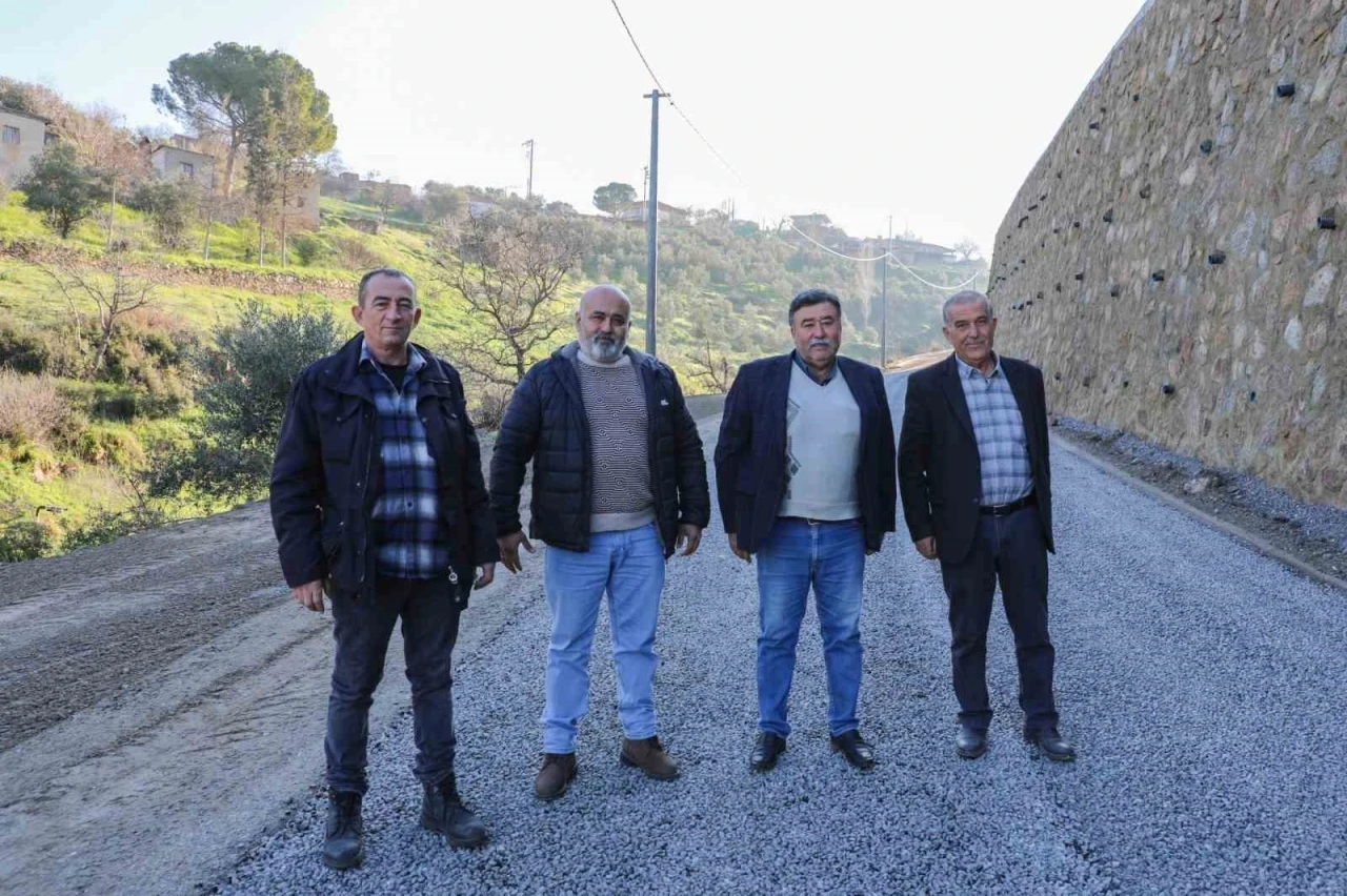 Efeler Belediyesi’nden Baltaköy’de yol çalışması