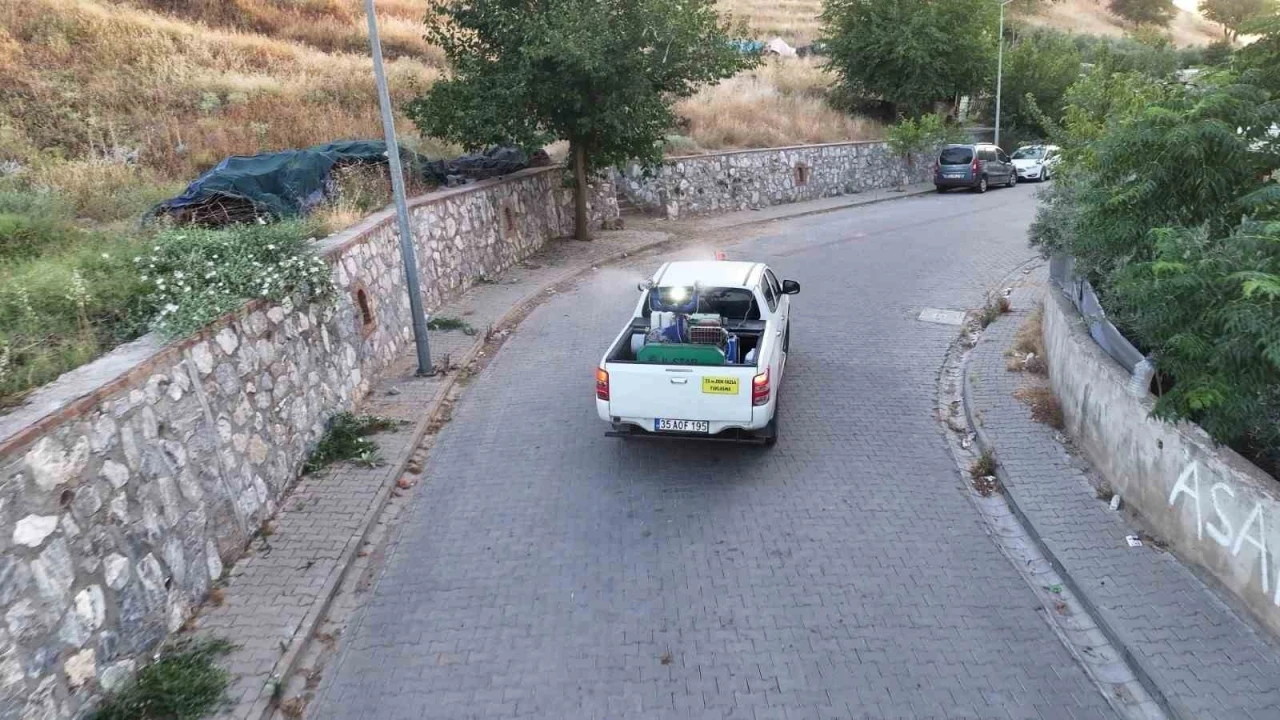 Efeler&rsquo;de ila&ccedil;lama mesaisi hız kesmiyor
