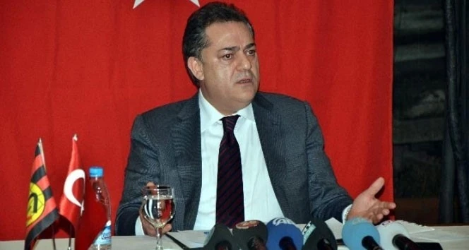 Efsane Başkan Halil &Uuml;nal, Eskişehirspor i&ccedil;in kolları sıvadı
