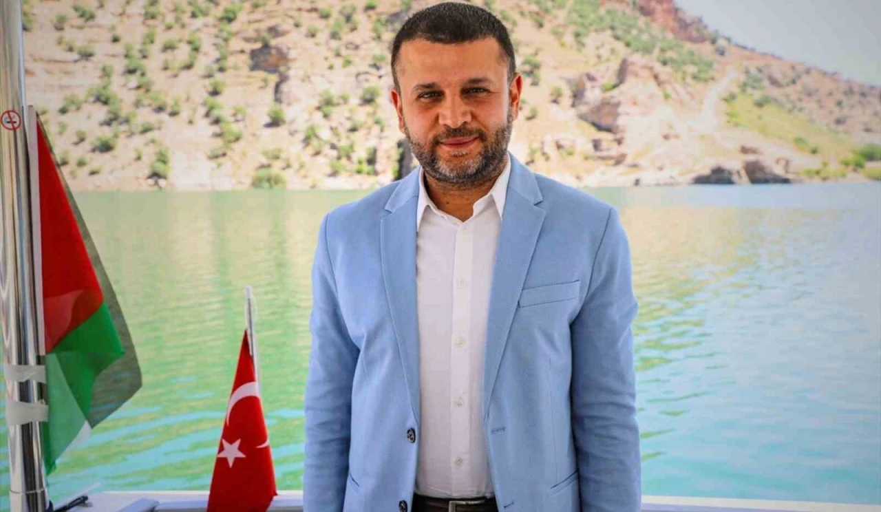 Eğil Belediyesinden üniversite öğrencilerine eğitim bursu desteği
