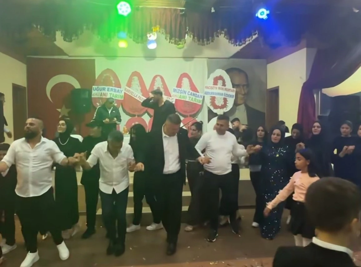 Eğirdir Belediye Başkanı Özer’in halay paylaşımı sosyal medyada gündem oldu
