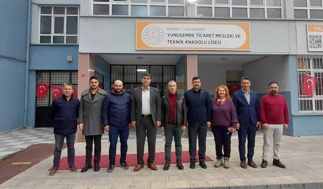 Eğitim Bir-Sen&rsquo;den Yunusemre&rsquo;de eğitim &ccedil;alışanlarıyla istişare
