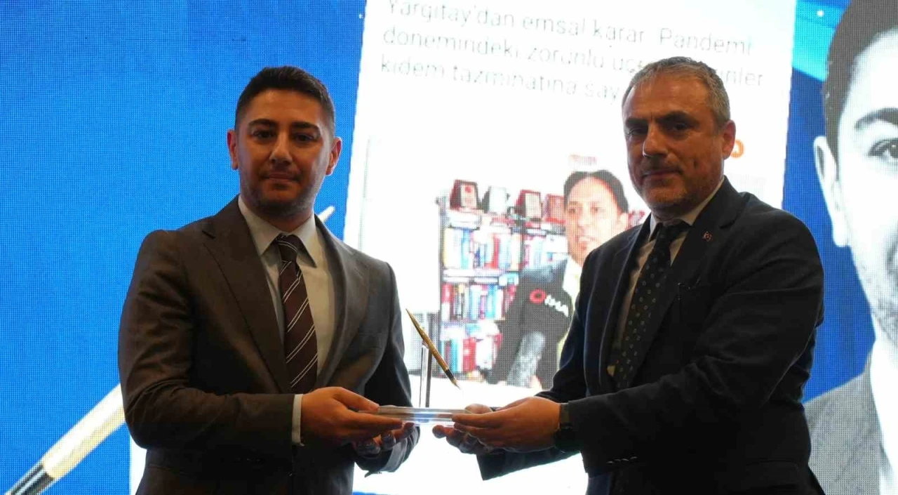 Ekonomi basınının &rsquo;Altın Kalem&rsquo;leri sahiplerini buldu: Bir &ouml;d&uuml;l de İHA&rsquo;ya
