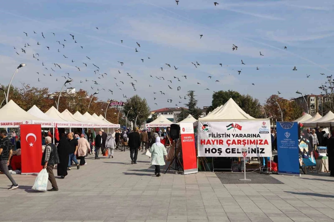 El emeğiyle gönül birliği: Sakarya, Filistin için hayır panayırı kurdu