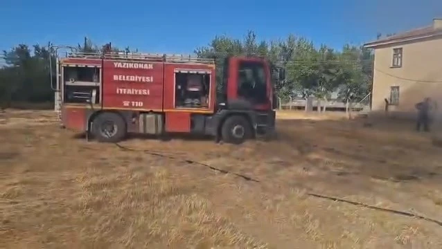 Elazığ’da ahır yangını
