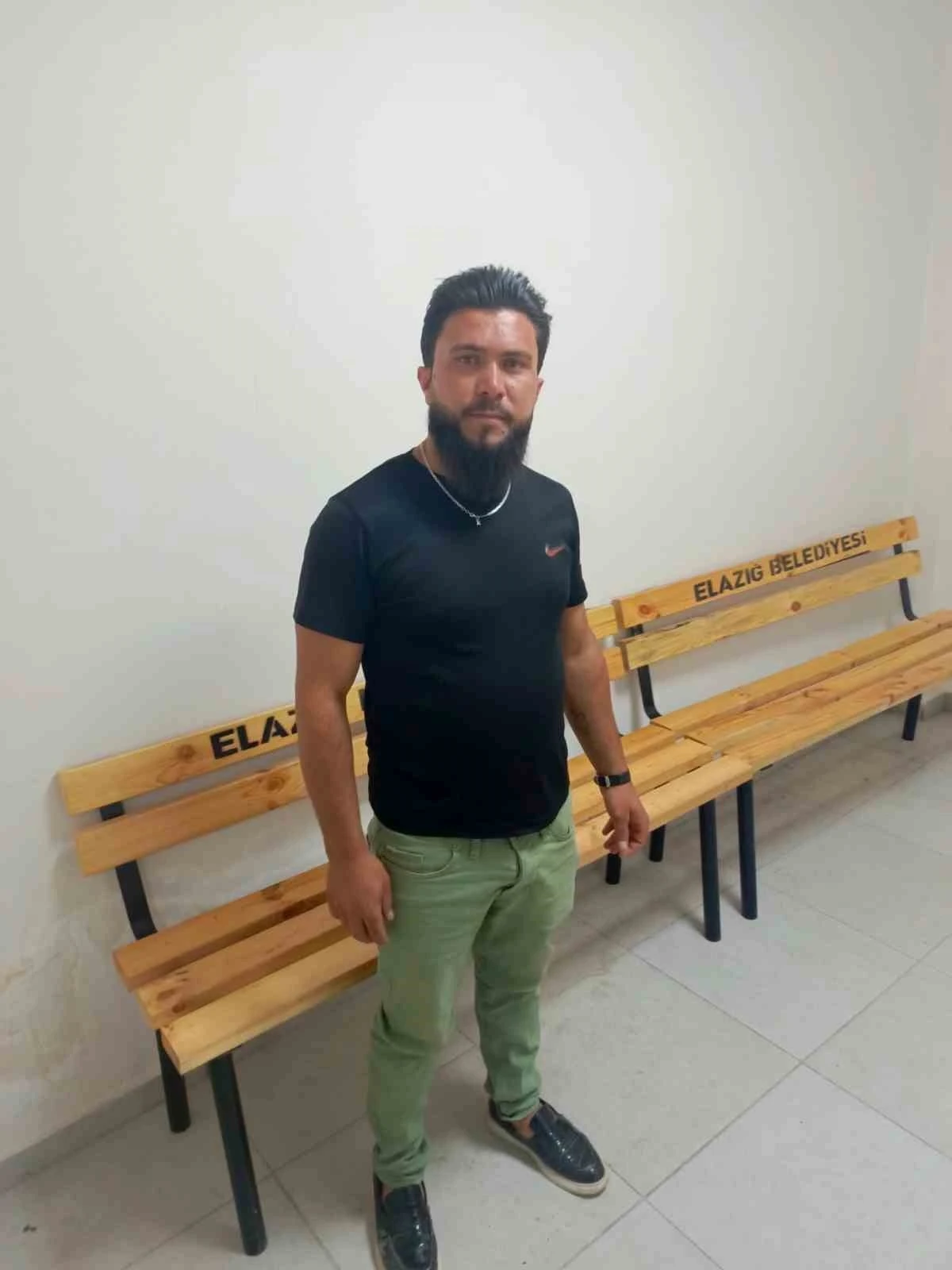 Elazığ’da aranması bulunan şahıs, zabıta ekiplerince yakalandı
