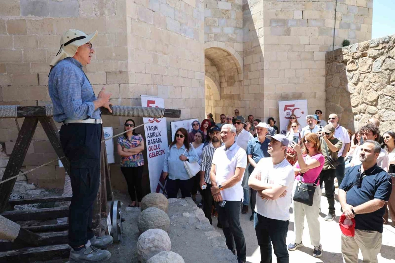 Elazığ’da bilim, tarih ve kültür Harput Kalesi’nde buluştu
