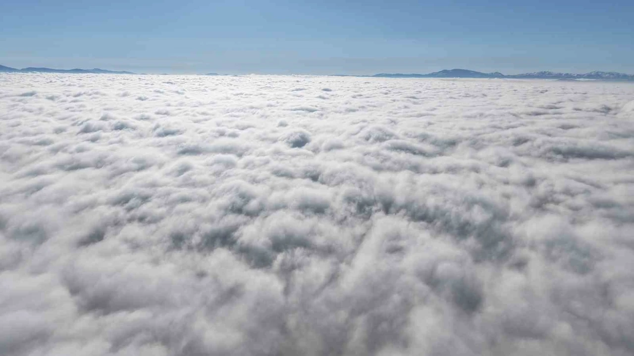 Elazığ’da bulutların görsel şöleni
