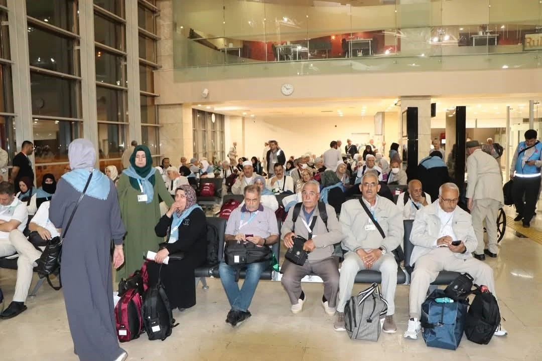 Elazığ’da ikinci ve üçüncü hac kafilesi dualarla uğurlandı

