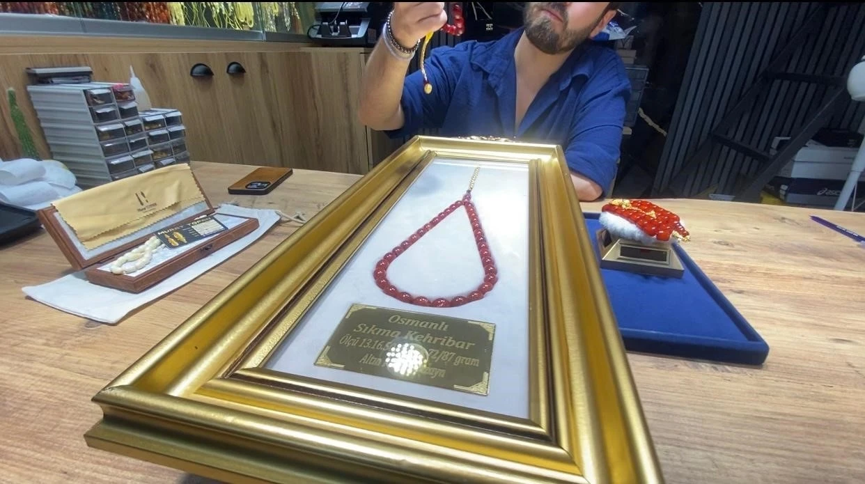 Elazığ’da milyonluk Osmanlı kehribarı tespihler görücüye çıktı
