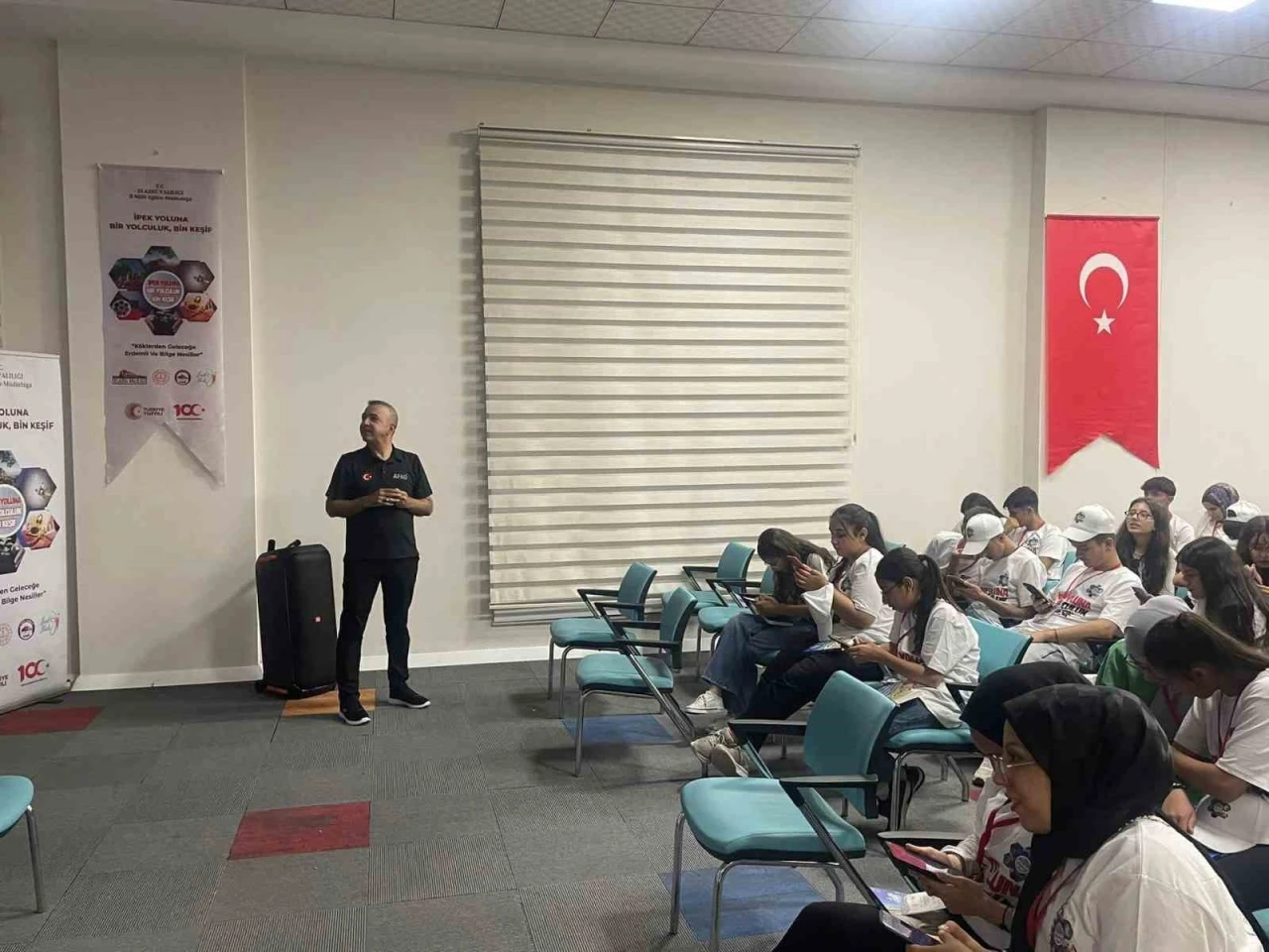 Elazığ’da öğrencilere afet ve acil durum yönetimi eğitimi
