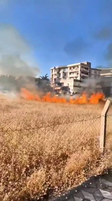 Elazığ’da otluk alanda çıkan yangın büyümeden söndürüldü