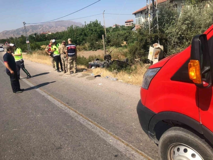 Elazığ’da otomobil takla attı: 5 yaralı