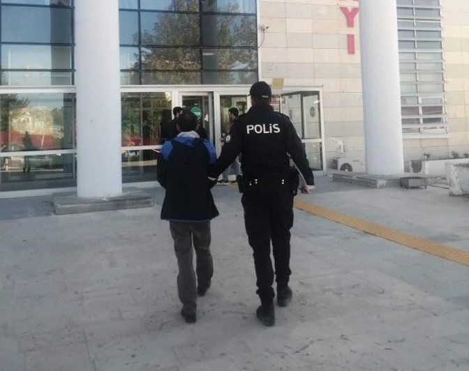 Elazığ&rsquo;da polis su&ccedil;lulara g&ouml;z a&ccedil;tırmıyor: 2 tutuklama
