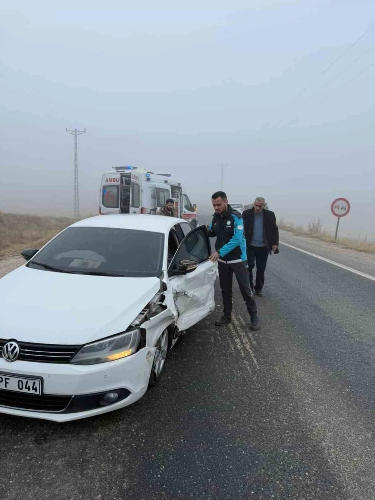 Elazığ&rsquo;da sis kazaya neden oldu: 1 yaralı
