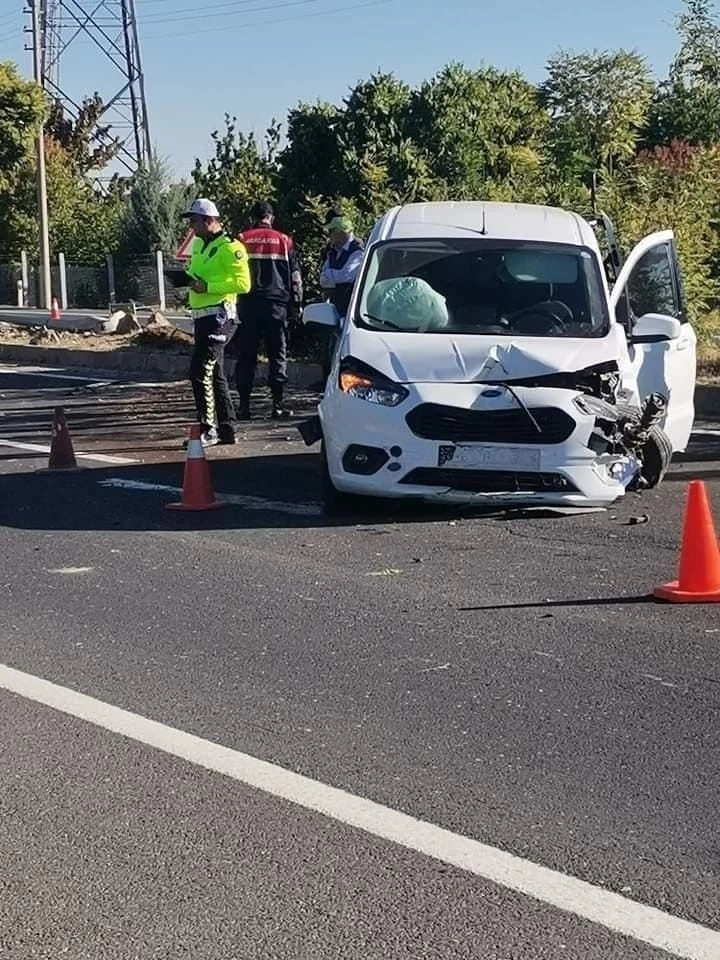 Elazığ&rsquo;da trafik kazası: 4 yaralı
