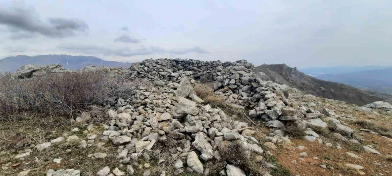 Elazığ’daki Abdul Musa Tepesi yerleşim alanı kültür varlığı olarak tescillendi
