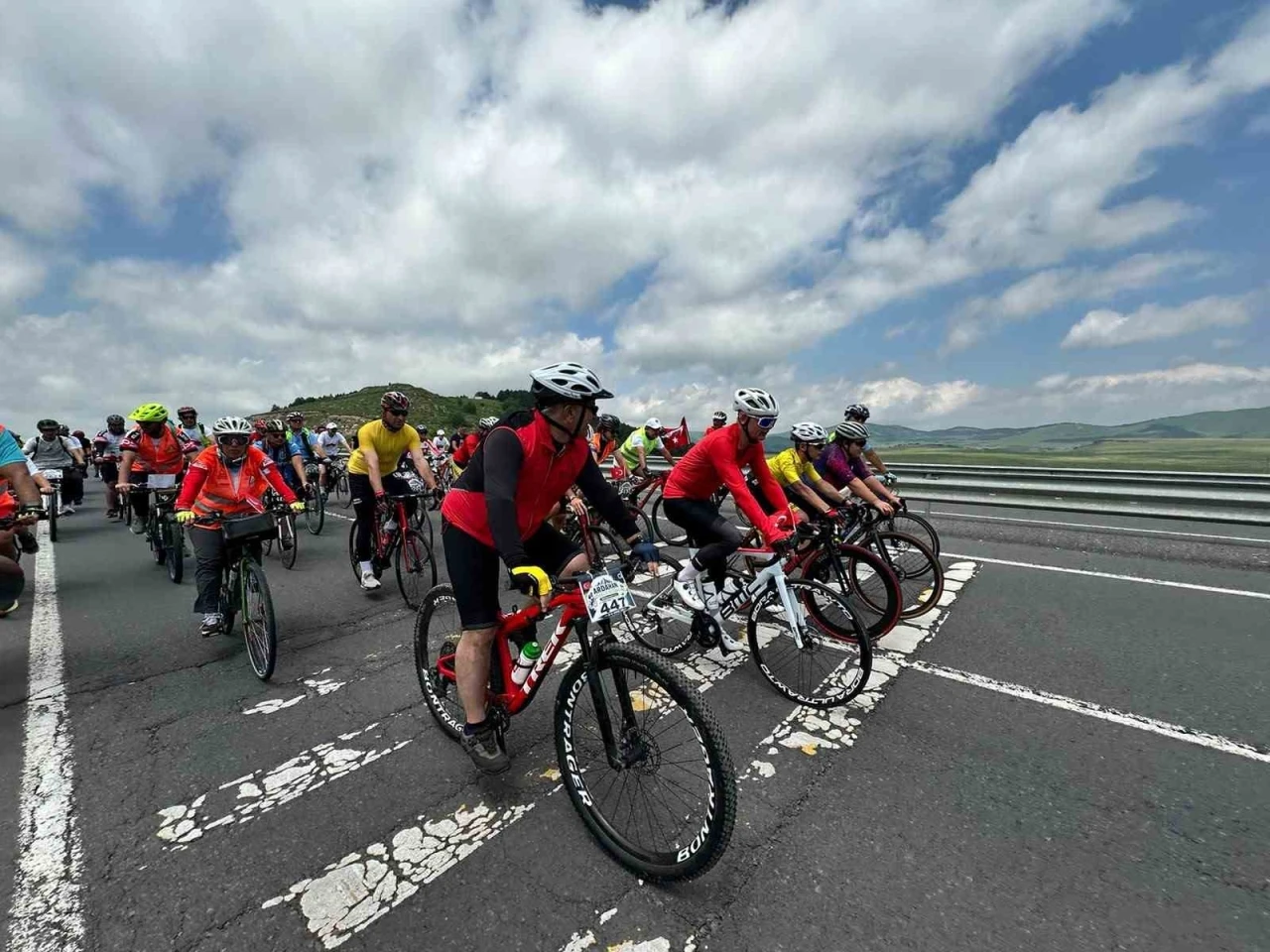 Elazığ&rsquo;dan Ardahan&rsquo;a pedal &ccedil;evirdi
