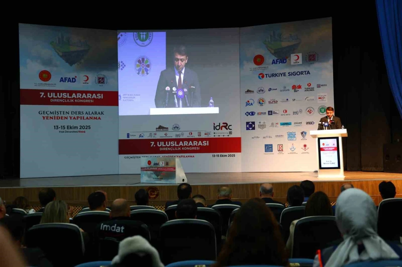 Elazığ Valisi Hatipoğlu: &quot;Afetlere hazırlık, dirençlilik kavramı her geçen gün çok daha büyük bir önem taşıyor&quot;
