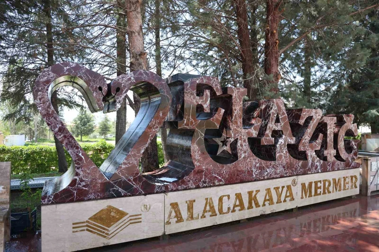 Elazığ vişne mermeri 100 ülkeye ihraç ediliyor: Trump’tan &quot;Perfecto&quot; övgüsü
