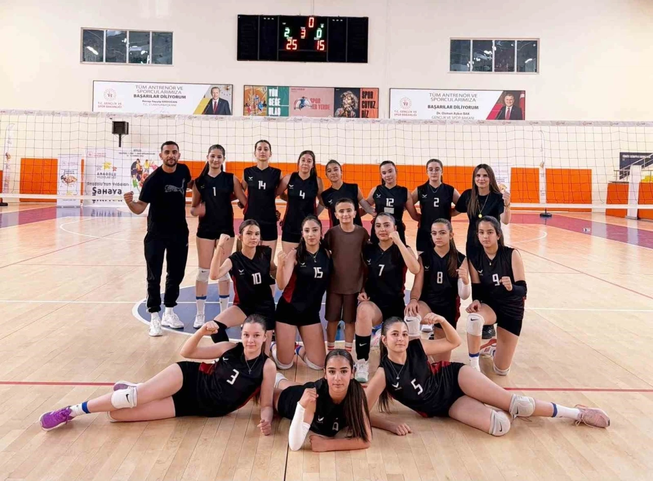 Elazığ voleybol takımı yarı finalde
