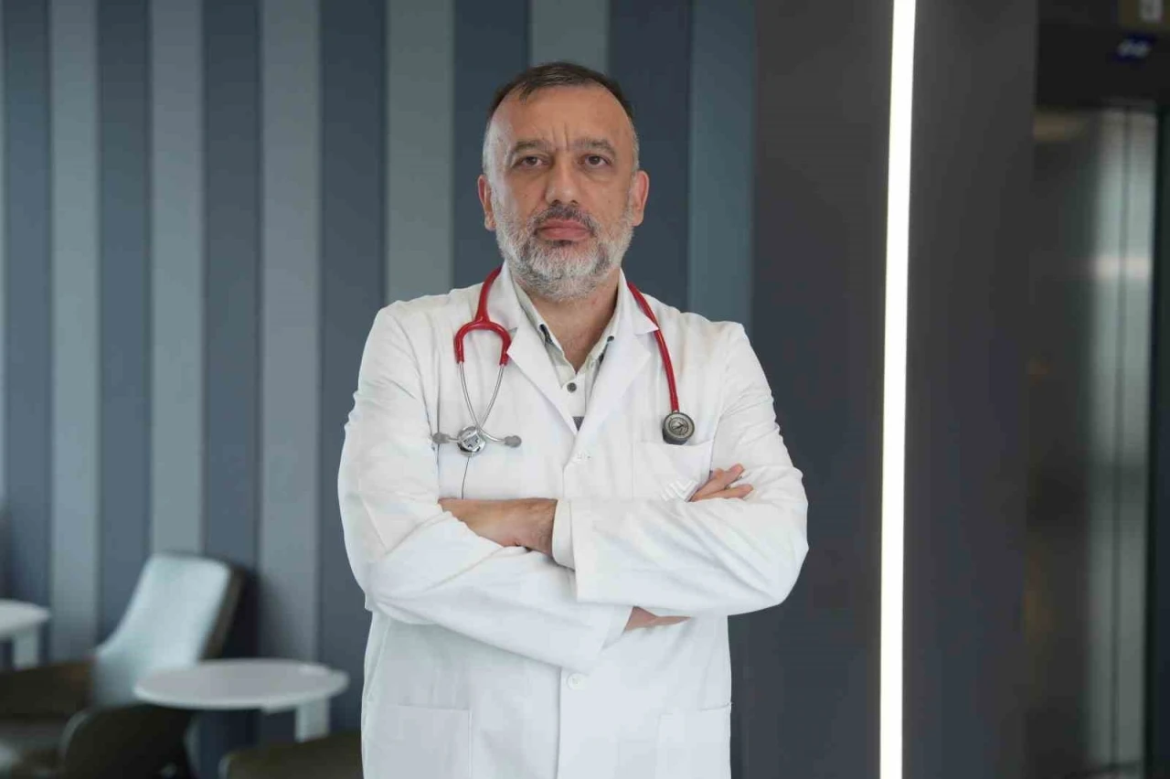 Elektronik sigara, sigara içmeyen gençleri hedef alıyor
