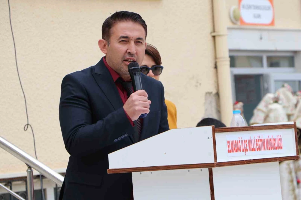 Elmadağ’da &quot;2025-2026 Eğitim-Öğretim Yılı Mesleki Alan Tanıtım Etkinlikleri&quot; programı
