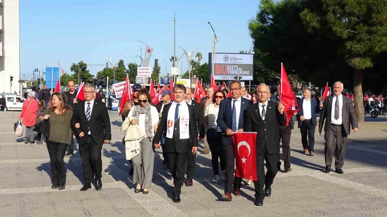 Emekli astsubaylardan yürüyüş ve basın açıklaması
