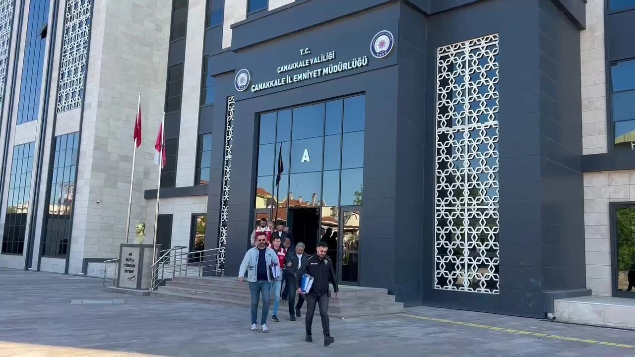 Emekli öğretmenin 25 milyon TL dolandırıldığı olayda 7 kişi tutuklandı
