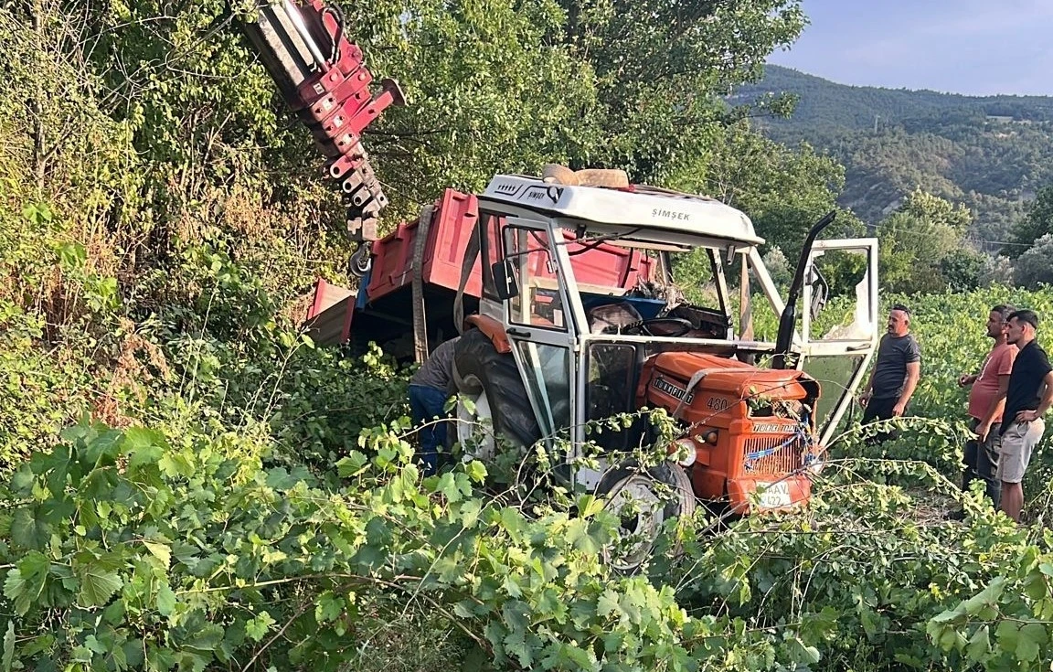 Emekli olduğu gün kazada hayatını kaybetti
