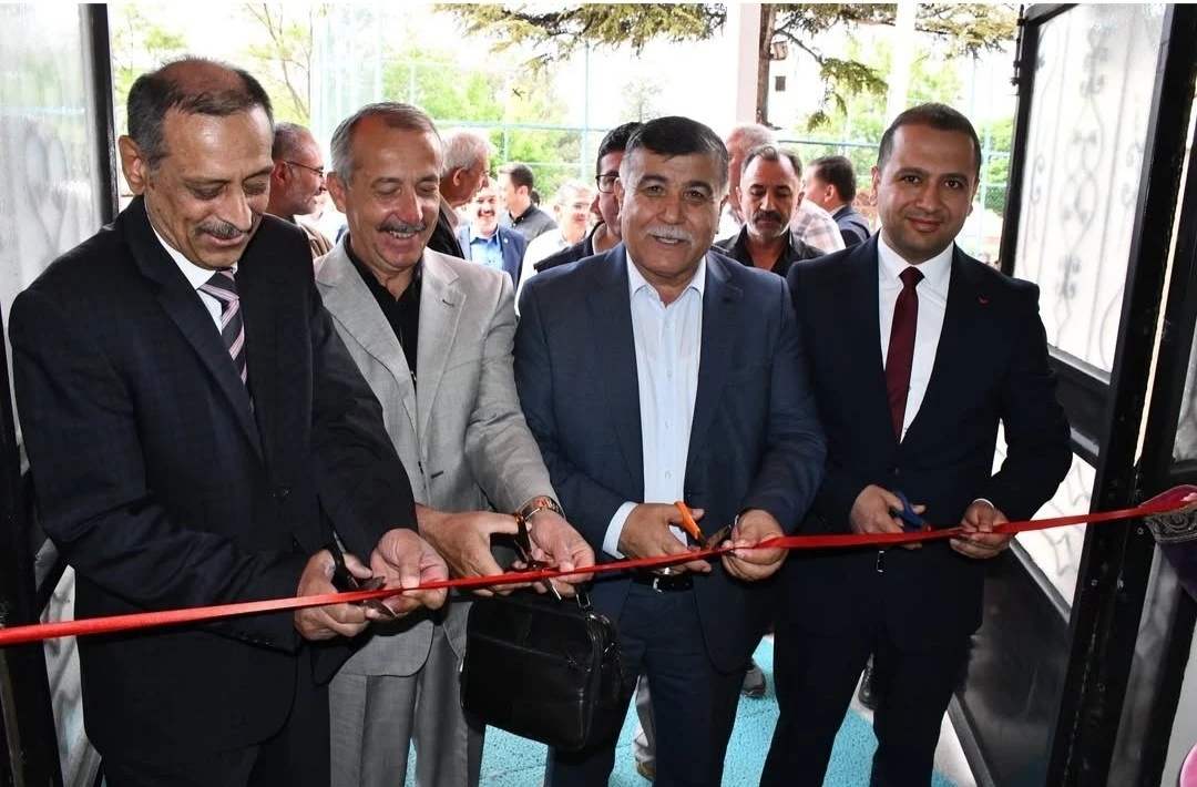 Emet Halk Eğitim Merkezi’nden yıl sonu sergisi
