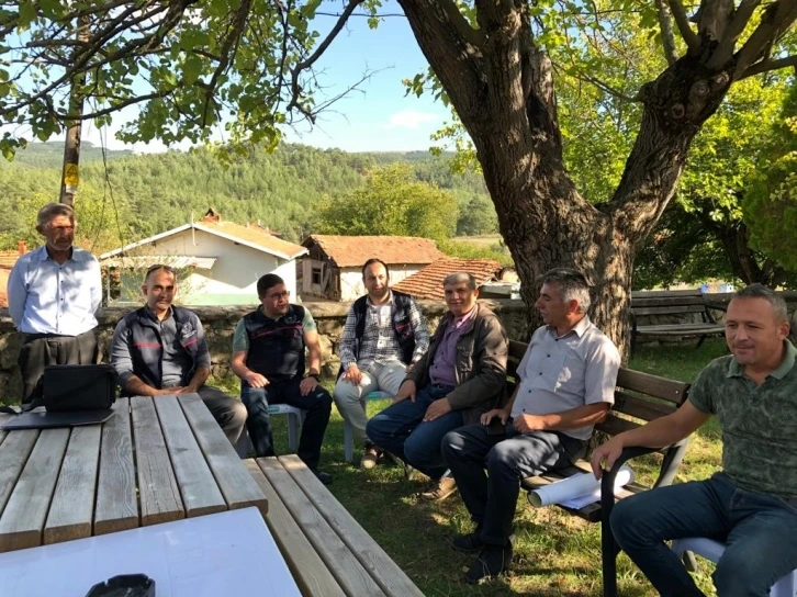 Emet&rsquo;te &ccedil;ift&ccedil;i toplantısı
