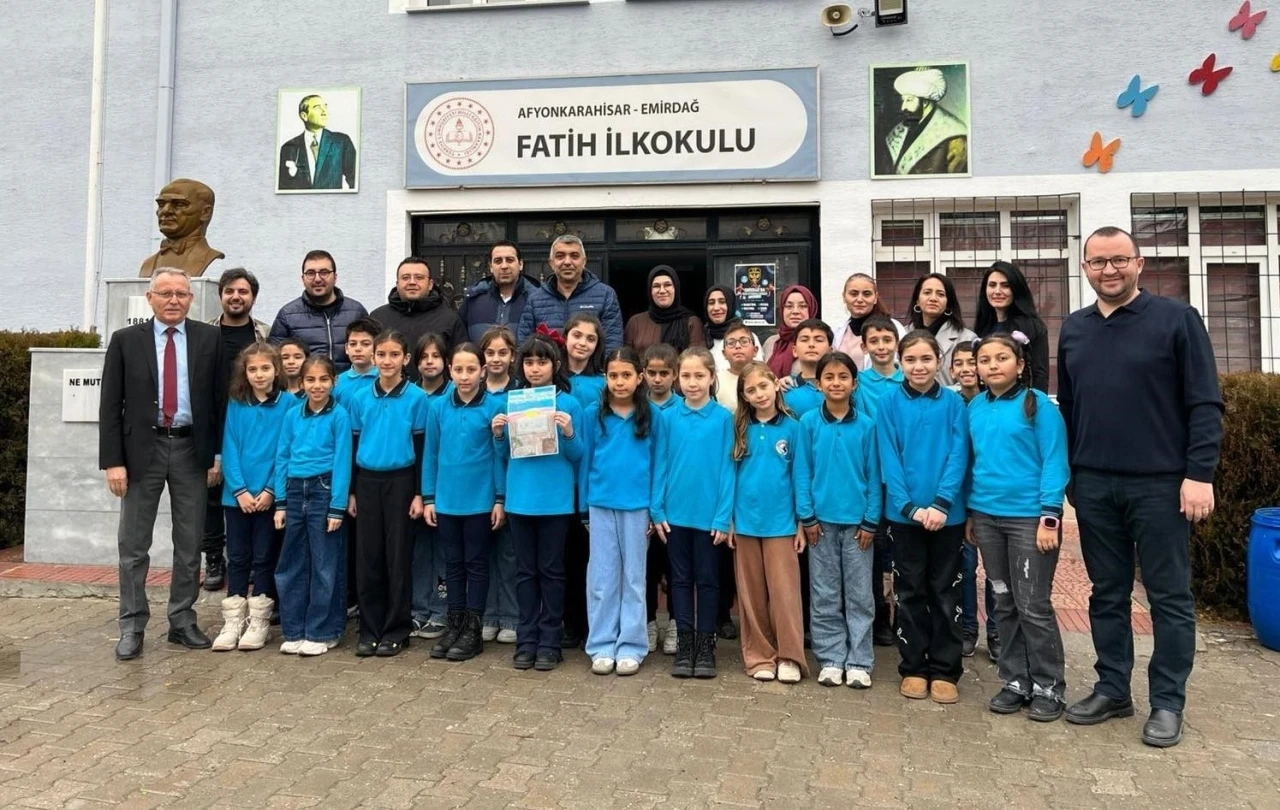 Emirdağ Fatih İlkokulu &lsquo;İlkokullar Arası En İyi C&uuml;mle / Afiş Yarışması&rsquo;nda birinci oldu
