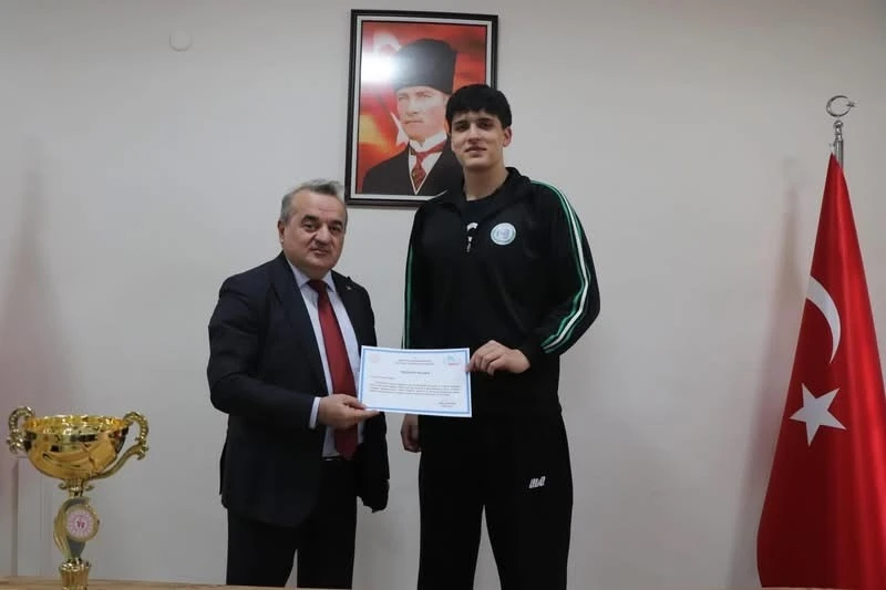 Emirhan &Ccedil;ift&ccedil;i, Milli Takım kampına davet edildi
