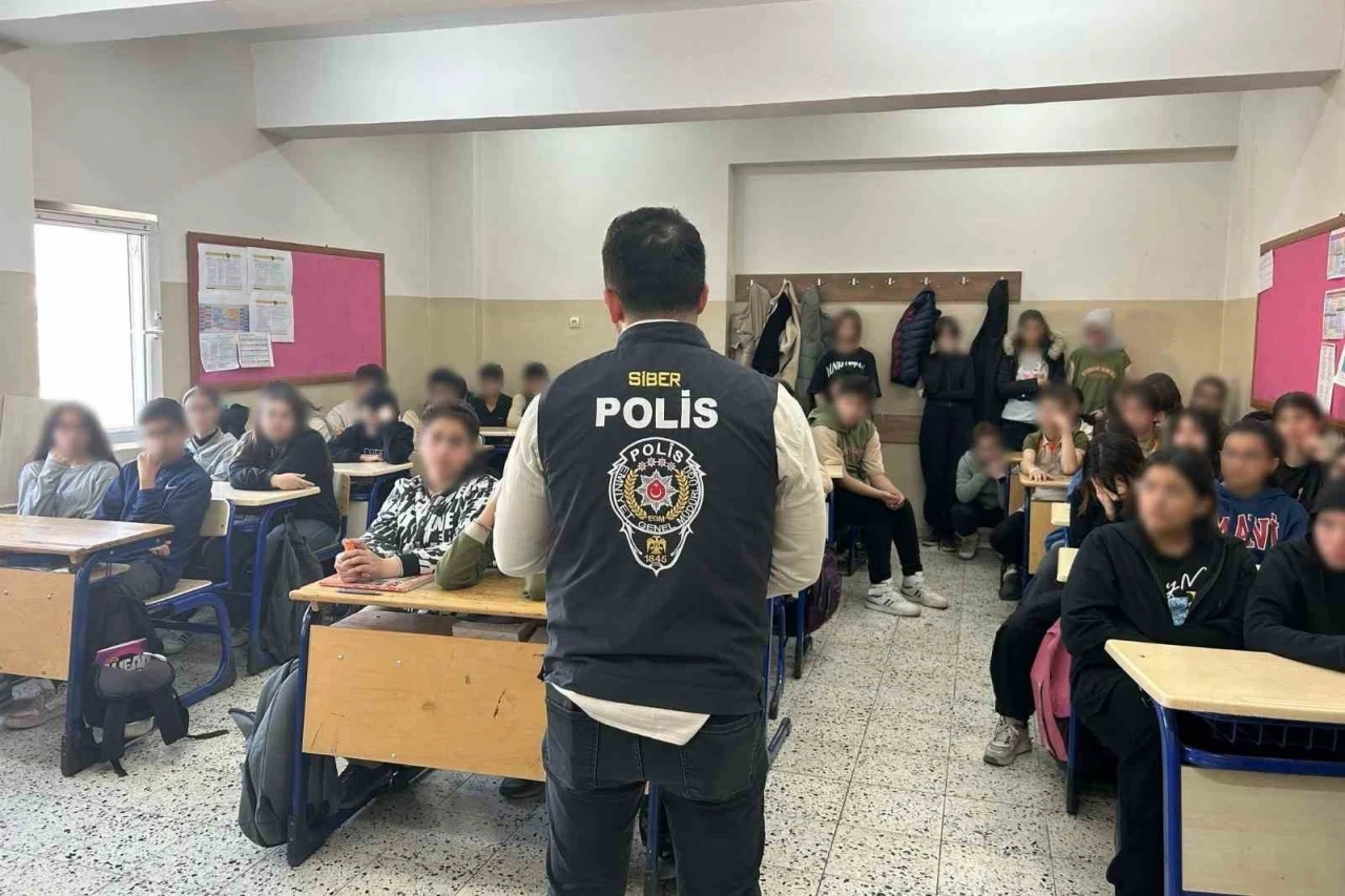 Emniyetten çocuklara suçtan korunma eğitimi