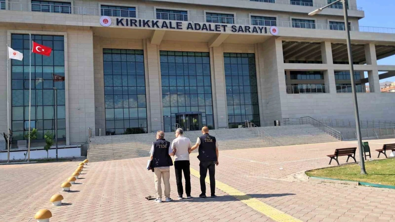Emniyetten FETÖ operasyonu: Eski komiser yardımcısı yakalandı
