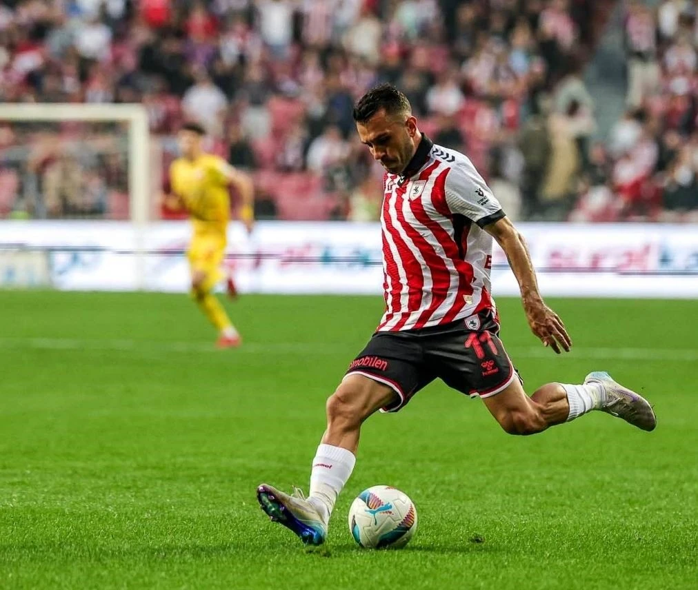 Emre Kılınç: &quot;Bu formayla daha yazacak çok hikayemiz var&quot;
