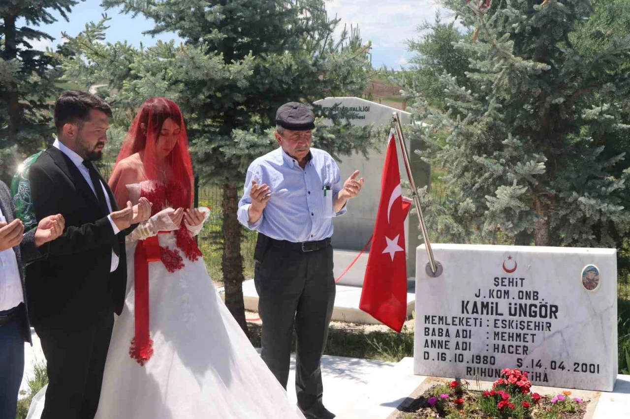 En mutlu gününde ismini aldığı şehit amcasını unut