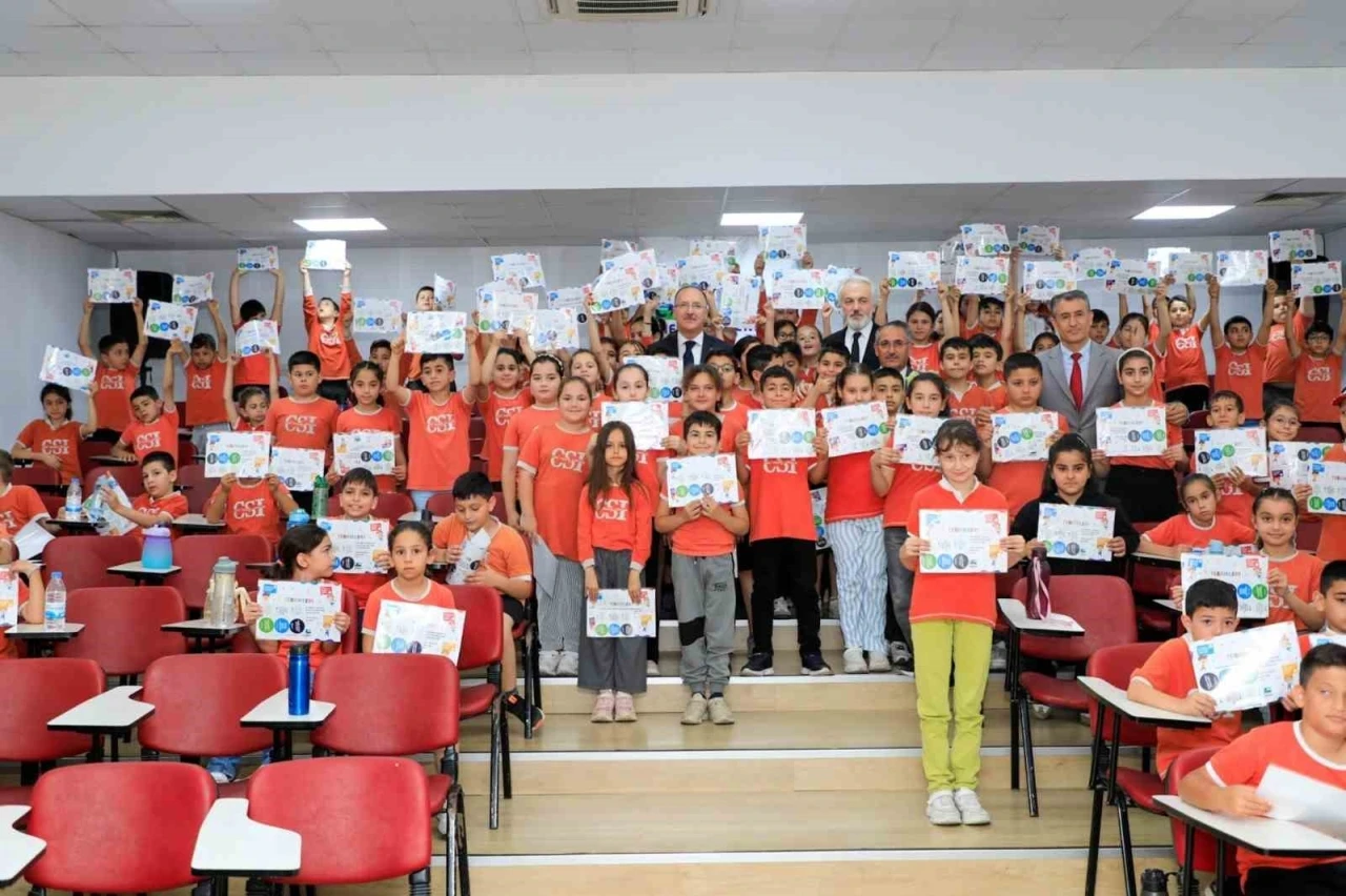 Enerji Okuryazarlığı Projesi ile Antalya&rsquo;da 25 binden fazla &ouml;ğrenci, "Enerji El&ccedil;isi" oldu

