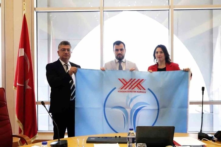 Engelsiz DP&Uuml;&rsquo;ye 13 &ouml;d&uuml;l birden
