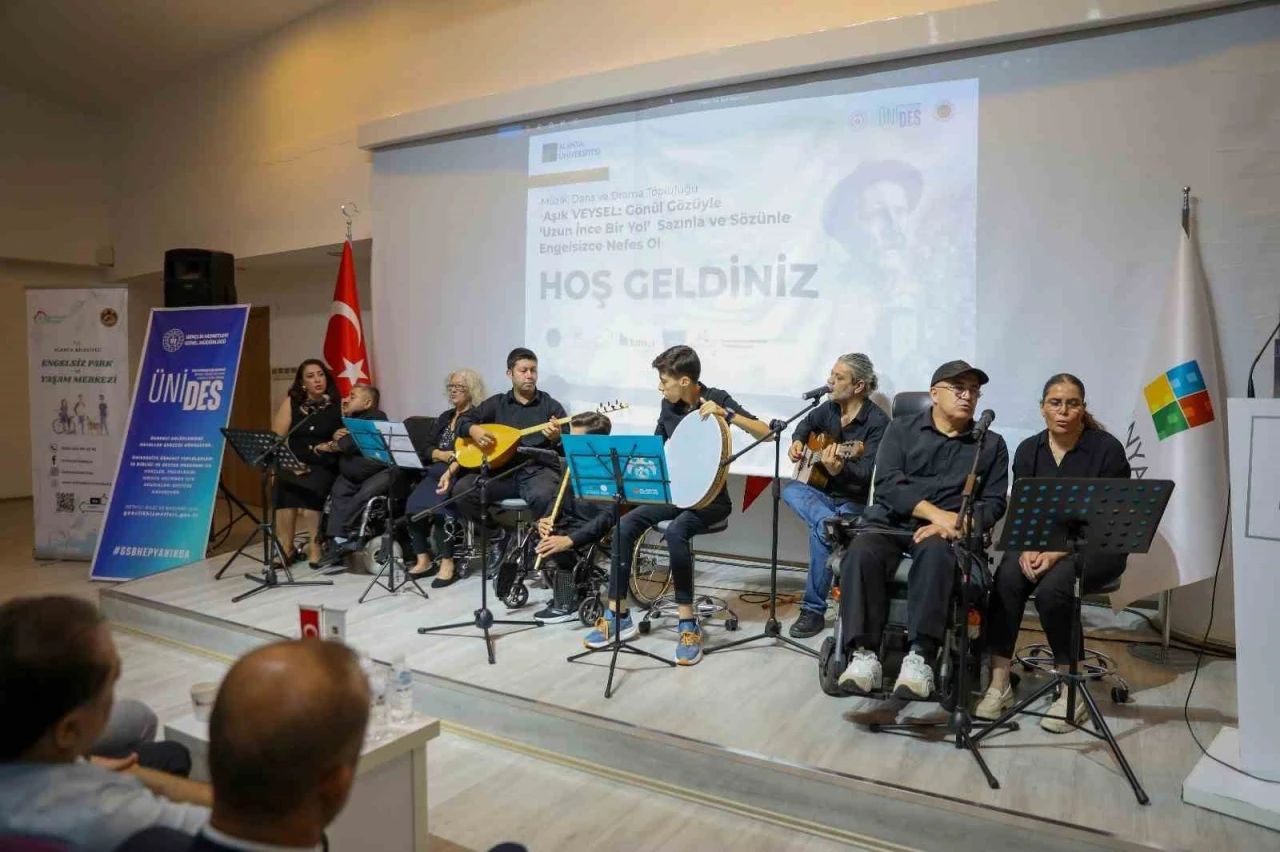 Engelsiz yürekler, Aşık Veysel’in türkülerini yaşatıyor
